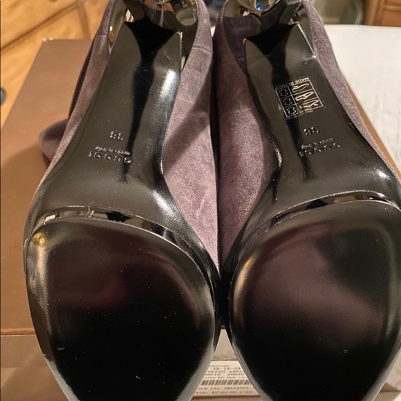 Gucci Scamosciato foldover booties - Picture 5 of 10